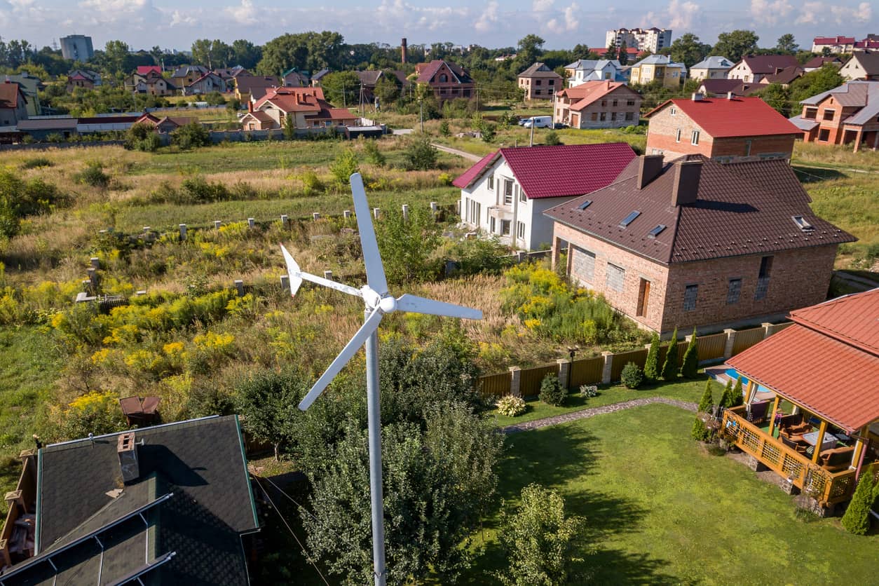 Installer une éolienne dans son jardin pour faire des économies d'énergie